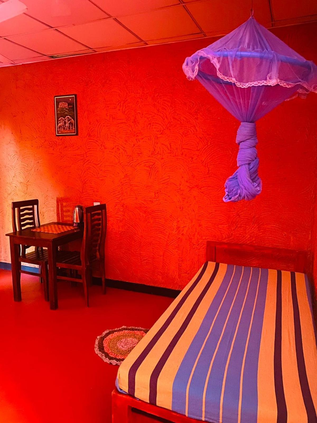Hotel Hideaway Garage Dambulla Kültér fotó